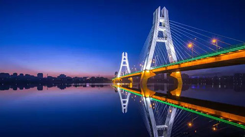 夜光下大凌河（二）